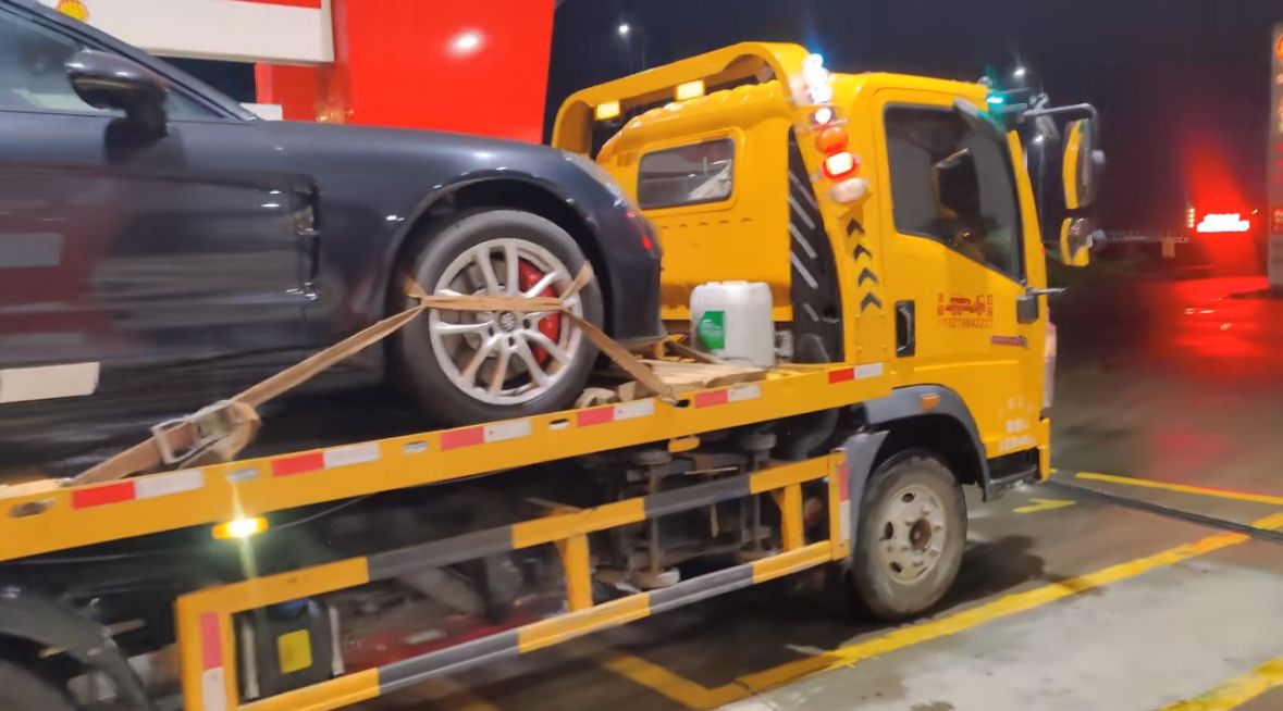 济源行车途中遇到突发状况该如何呼叫道路救援？